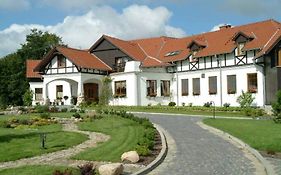 Hotel Dworek Nad Rega Trzebiatow nad Rega Exterior photo