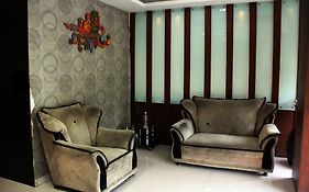 Vista Rooms At Bapu Gandhi Nagar Indore Exterior photo