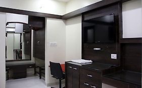 Vista Rooms At Kanchan Bagh Indore Exterior photo