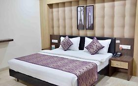 Oyo Rooms Navlakha Bus Stand Indore Exterior photo