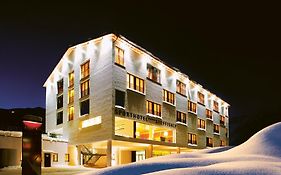 Hotel Steffisalp Warth  Exterior photo