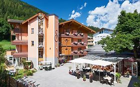 Hotel-Restaurant Schwaiger*** Eben Im Pongau Exterior photo