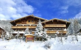 Alpenhof Schwaiger - Hotel Garni Mühlbach am Hochkönig Exterior photo