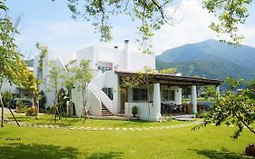 Smile Food Spa Bed And Breakfast Nantou Exterior photo