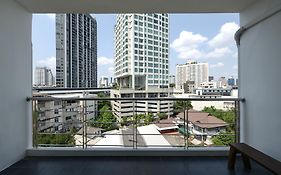 Bangkok Feliz Sukumvit69 Apartamento Exterior photo