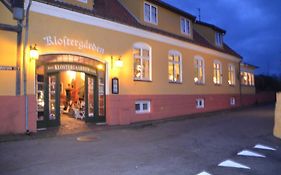 Pension Klostergaarden Hotel Allinge-Sandvig Exterior photo