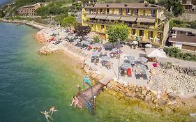 Taki Village Brenzone sul Garda Exterior photo