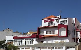 Residencial Che Guevara Bed&Breakfast Bed and Breakfast Mindelo Exterior photo