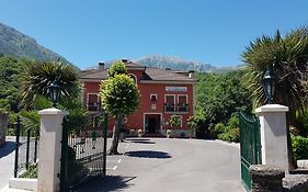 Hotel Rural El Torrejon Arenas De Cabrales Exterior photo