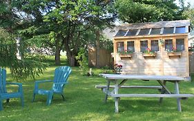 La Maison Sous Les Lilas Bed and Breakfast La Malbaie Exterior photo