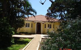 The Crescent Guesthouses - Bnb/Self Catering Durban Exterior photo