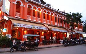 Viva Hotel Ciudad de Siem Riep Exterior photo