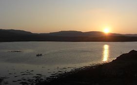 The Tide Bed and Breakfast Dunvegan  Exterior photo