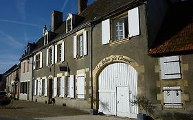 Hotel Le Relais De Chasse Chantenay-Saint-Imbert Exterior photo