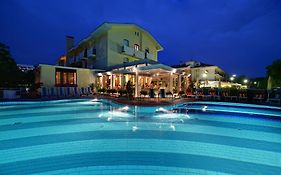 Junior Family Hotel Cavallino-Treporti Exterior photo