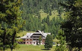 Hotel Hohe Gaisl Braies  Exterior photo