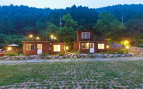 Hotel Pension Hug Gapyeong Exterior photo