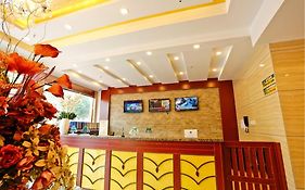 Greentree Inn Zhejiang Jiaxing West Zhongshan Road Vintage Car Building Express Hotel Exterior photo