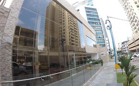 Az Hotel And Suites Ciudad de Panamá Exterior photo