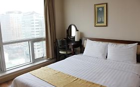 \u00BFCu\u00E1les son los mejores hoteles cerca de Fortaleza Wwaseong? Suwon Exterior photo