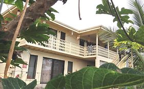 Simple Kona Guest House Kailua-Kona Exterior photo