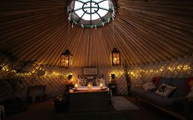 Hotel Glamping On The Hill Mells Exterior photo