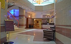 Queens Hotel Dubái Exterior photo