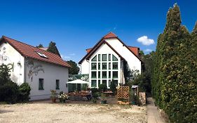 Hotel Lindenthal Leipzig Exterior photo