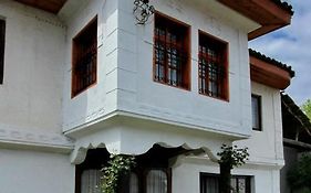 Bujtina Zhaveli Bed and Breakfast Gjakova Exterior photo