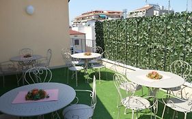 B&B Jolie Center Pescara Exterior photo