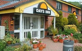 Days Inn By Wyndham Michaelwood M5 North Nibley Exterior photo