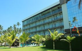 Ocean Queen Hotel Wadduwa Exterior photo