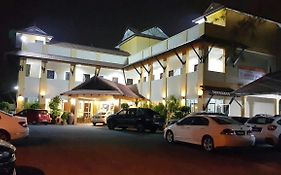 Teluk Lipat Seaview Inn Dungun Exterior photo