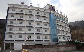 Sky Hotel Condo Ilsan Ni Exterior photo