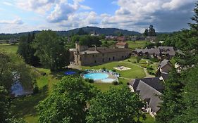 Vvf Villages « Le Chateau Sur La Vienne » Nedde Exterior photo