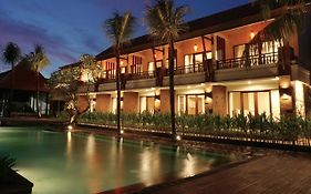 Hotel Arena Living Sanur Exterior photo