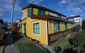 Amanecer de la Bahía Albergue Ushuaia Exterior photo