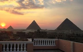 Pyramids Loft Guesthouse El El Cairo Exterior photo