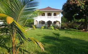 Swahili Oasis Villa Playa de Diani Exterior photo