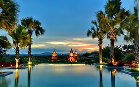 Aureum Palace Hotel & Resort Bagan Nyaung-U Exterior photo