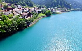 Albergo Meublè Victoria Auronzo di Cadore Exterior photo