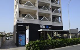 Alora Apartments Lárnaca Exterior photo