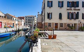 Hotel Tiziano Venecia Exterior photo