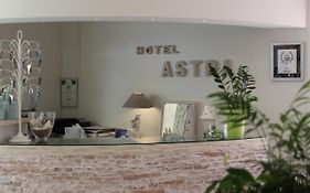 Hotel Astra Cattolica Exterior photo