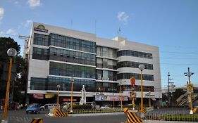 Days Hotel By Wyndham Iloilo Exterior photo