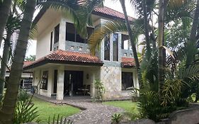 Villa Serendah Senggigi Exterior photo