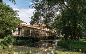 Hotel Moulin Du Val De Seugne Saintes Exterior photo