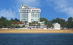 The Quilon Beach Hotel&centro de convenciones Kollam Exterior photo