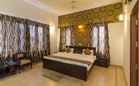 Hotel Atithi Ansal House Greater Noida Exterior photo