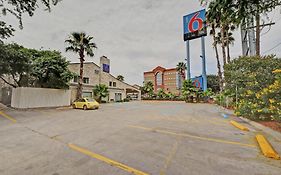 Motel 6-San Antonio, Tx - Downtown - Market Square Exterior photo